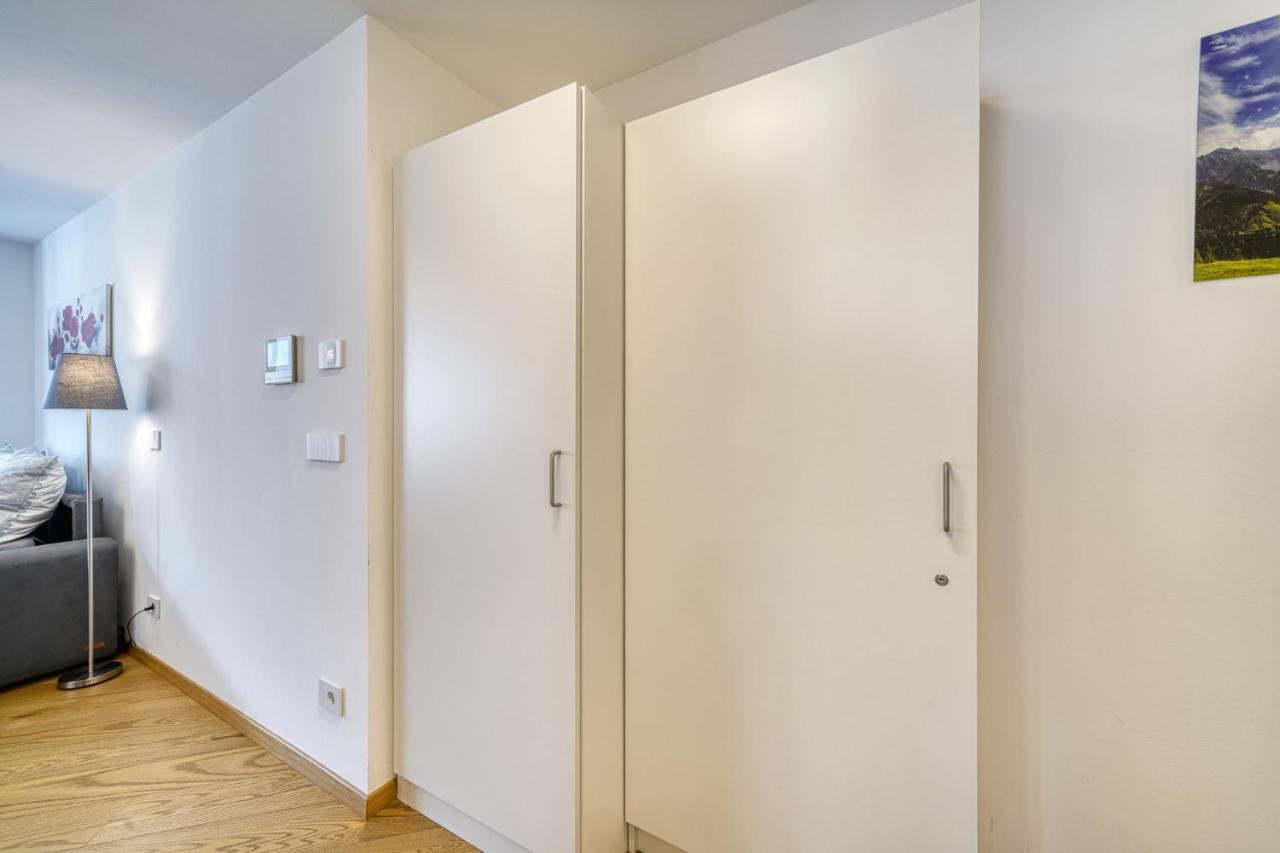 Ferienwohnung Im Zentrum Натурно Экстерьер фото